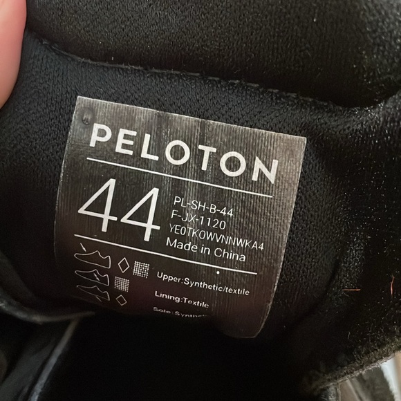 Peloton Cycling Shoes - Picture 3 of 3